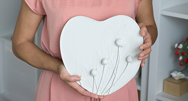 Iki balandžio 30 d. A. Čepausko dailės galerijoje Skaudvilėje – paroda „Gėlių portretai“